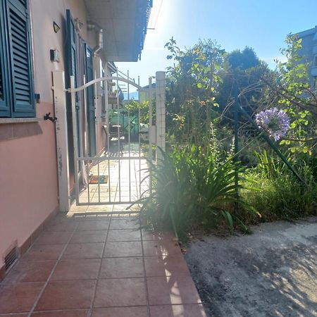 La Casa Di Ulivi Villa Piano di Follo Exterior photo